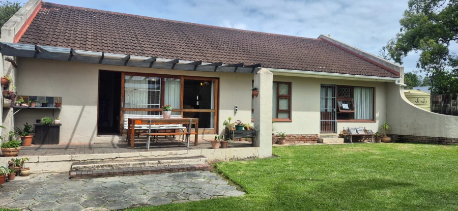 3 Bedroom Property for Sale in Beacon Bay Eastern Cape